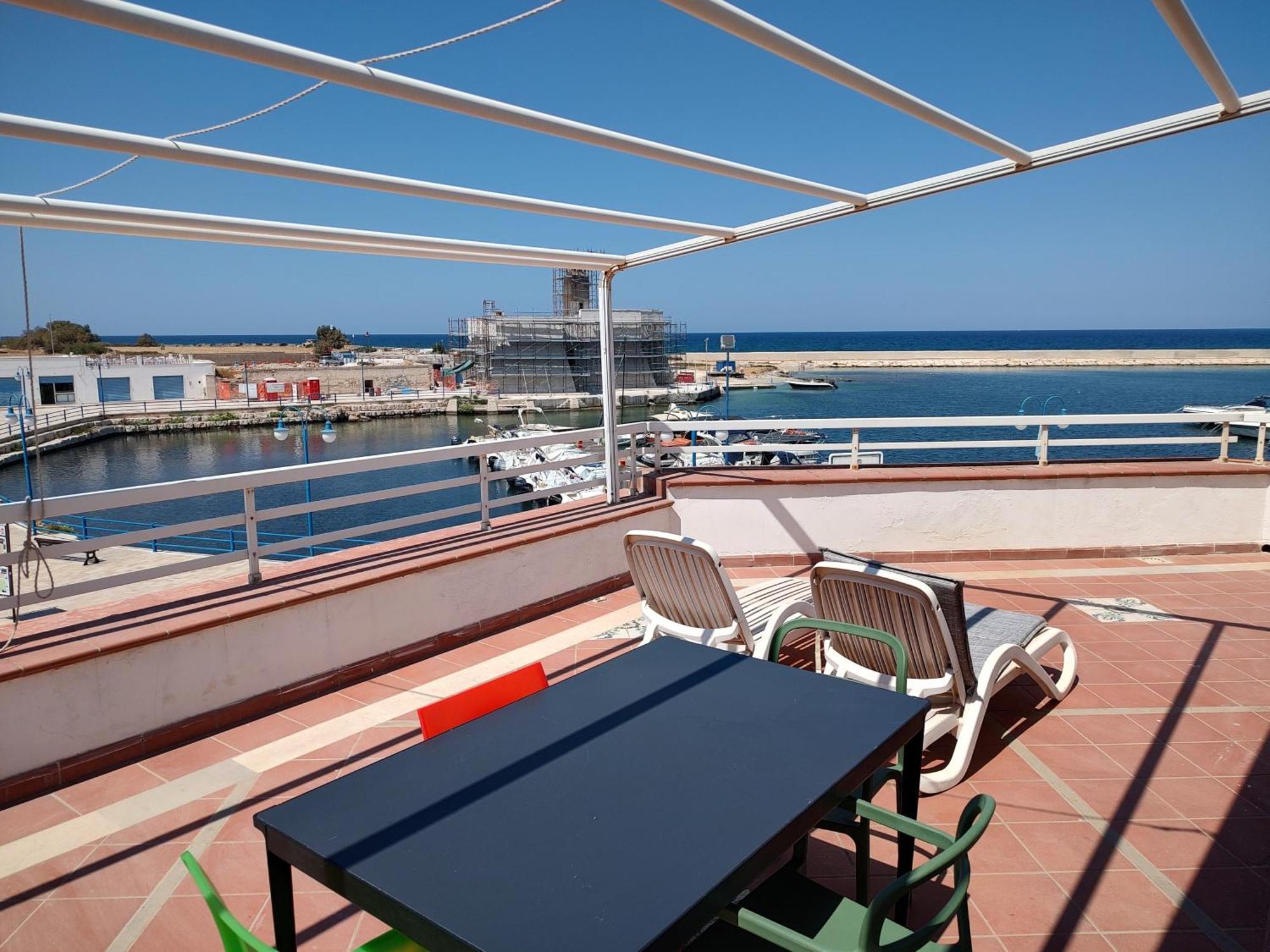 Fronte Del Mare - Seafront Terrace Villa Villanova di Ostuni Exterior photo